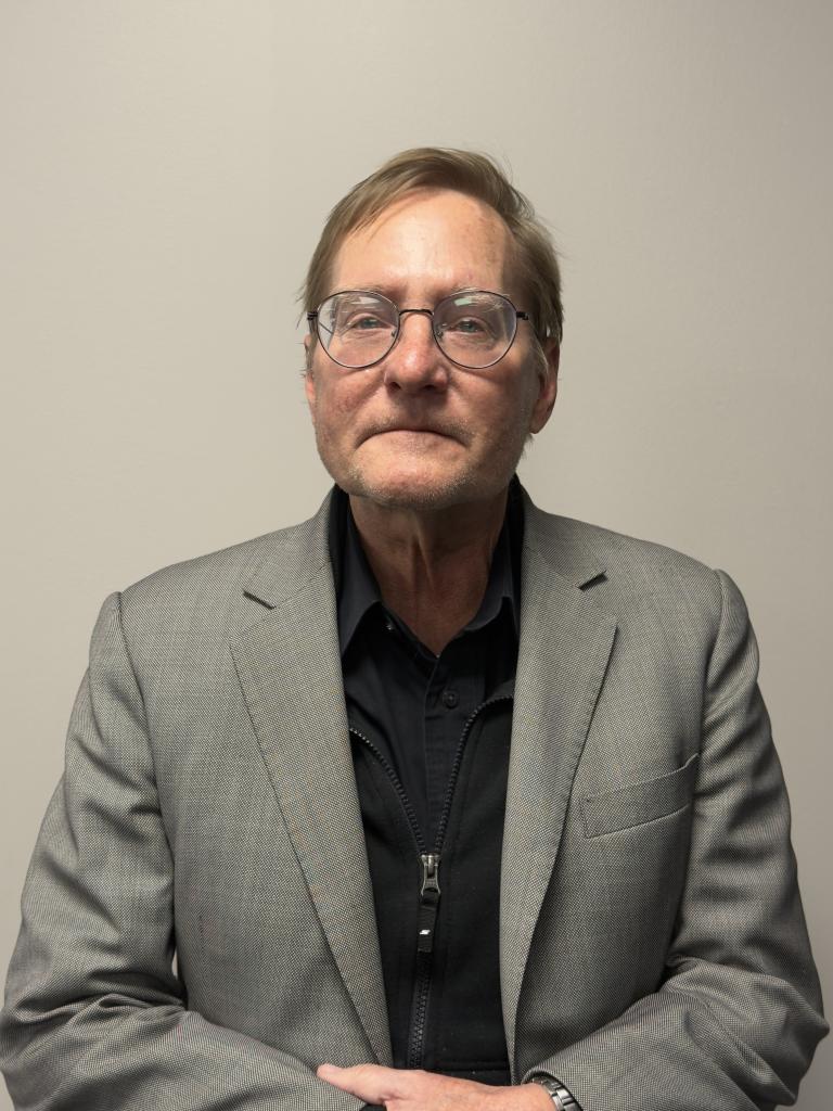 Portrait of Dr. Keith Olson